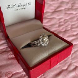 Exquisite Engagement Rings near Aliso Viejo .